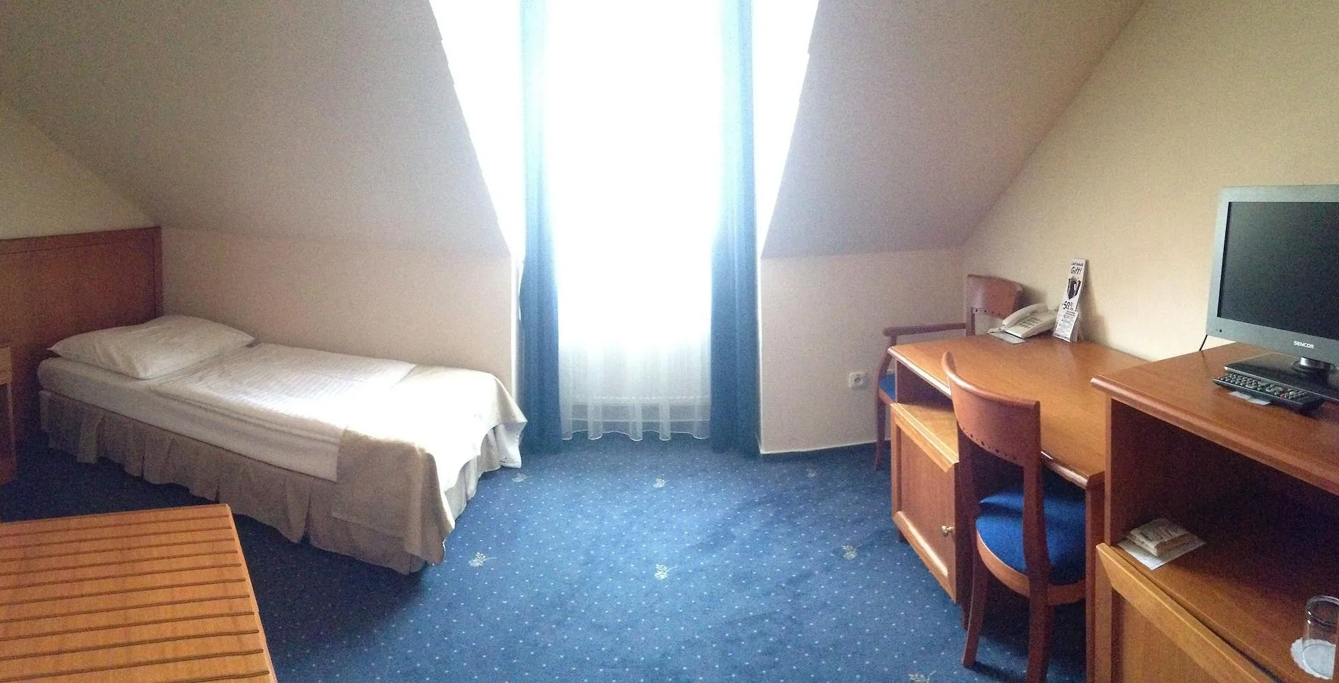 ****  Hotel Modra Ruze Prag Çek Cumhuriyeti