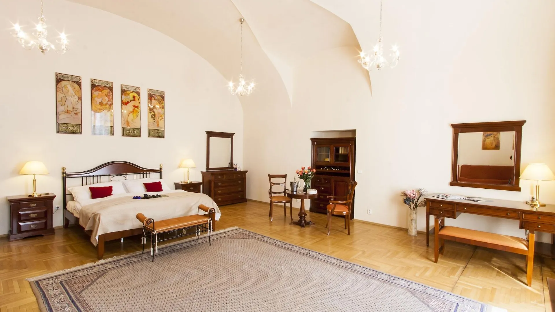 The Botanist Aparthotel Prague 4*,