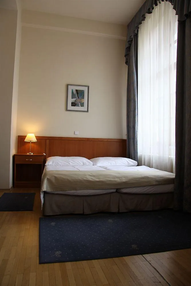 Hotel Modra Ruze Prague