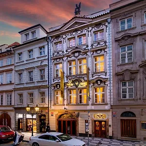 Hotel U černého Orla, Praga