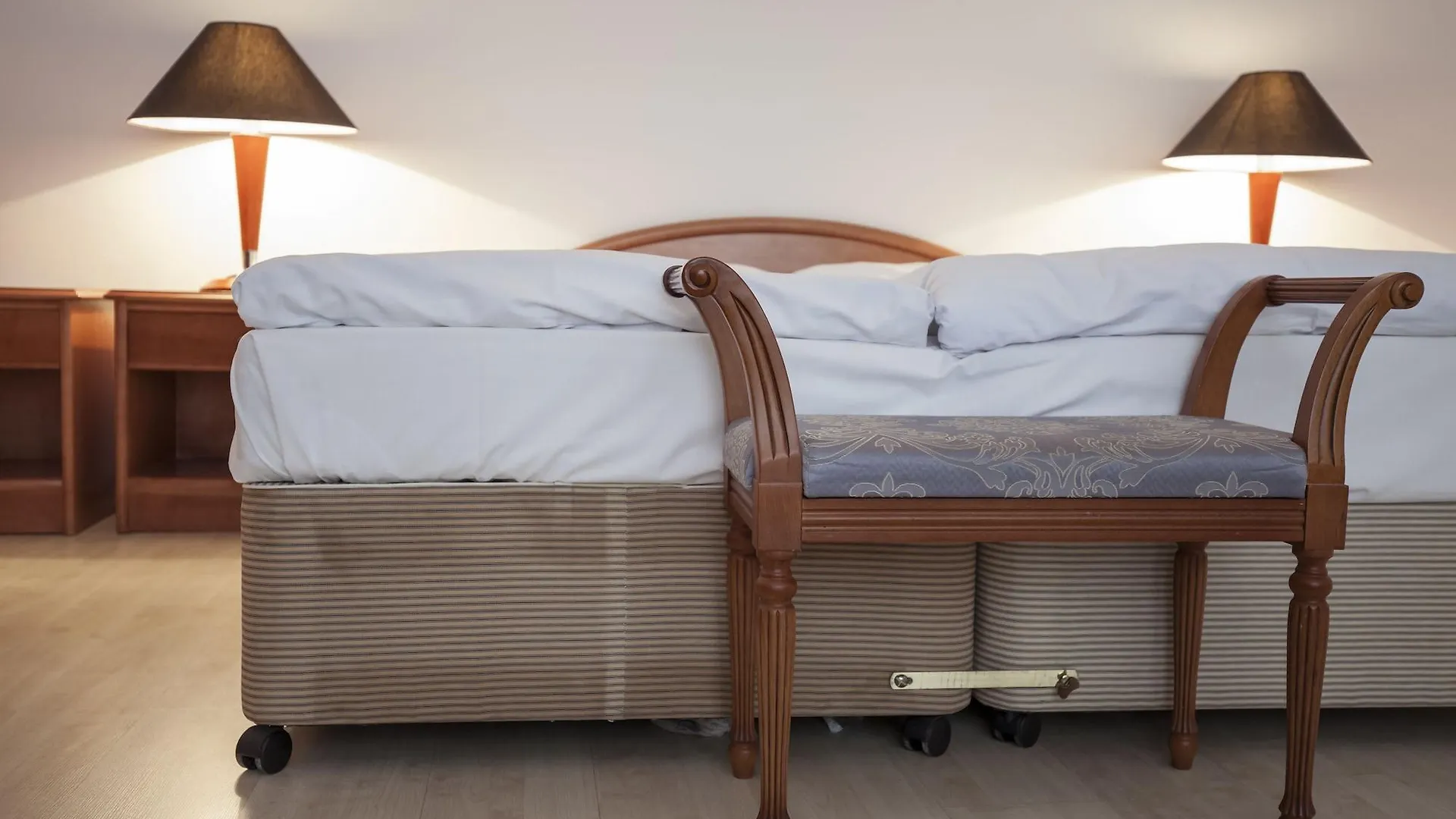 Aparthotel The Botanist Praga 4*,